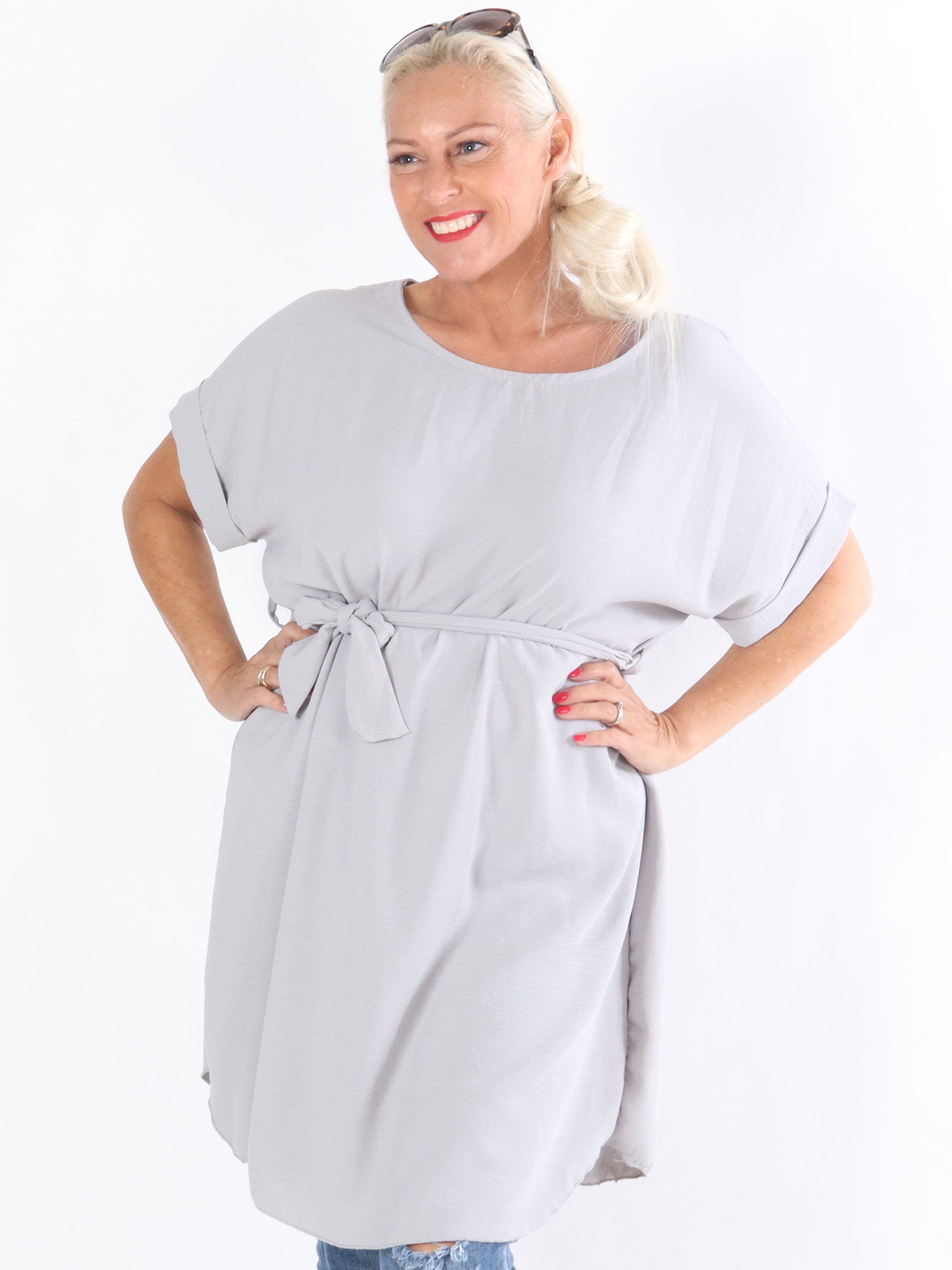 Tabitta - Lätt klänning med knytband